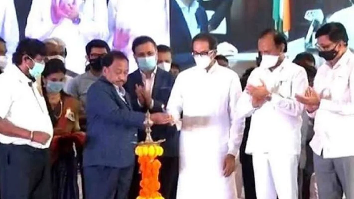 मुख्यमंत्री ठाकरे, मंत्री नारायण राणे १६ वर्षांनी एकाच मंचावर, पण...