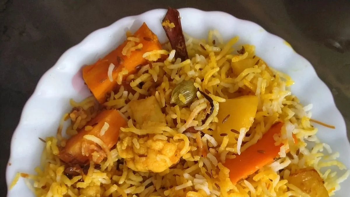 हैद्राबादी व्हेज दम बिर्याणी