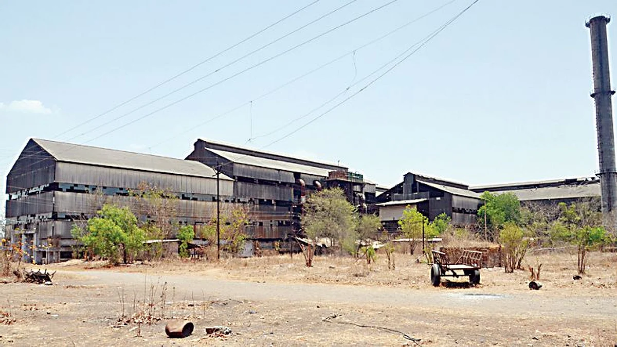 नासाकासाठी फेरनिविदा