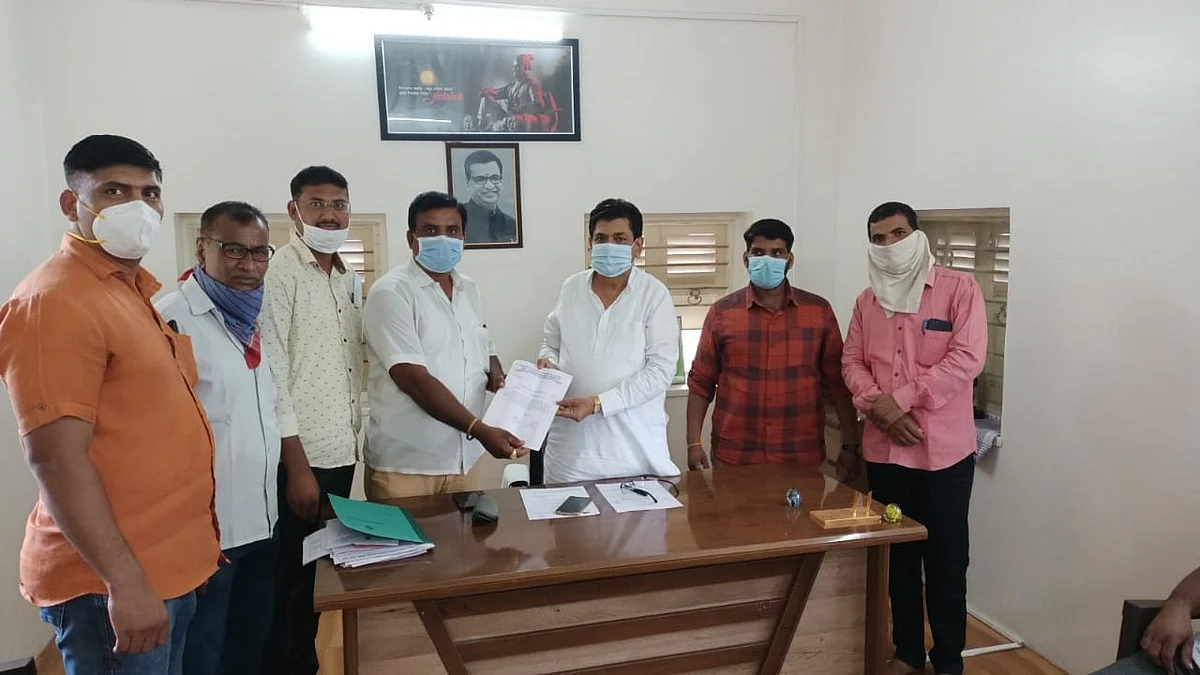 सूतगिरणी रेल्वे गेट ते गोंधवणी रस्त्याचे खडीकरण व डांबरीकरण सुरू करा; अन्यथा घेराव आंदोलन