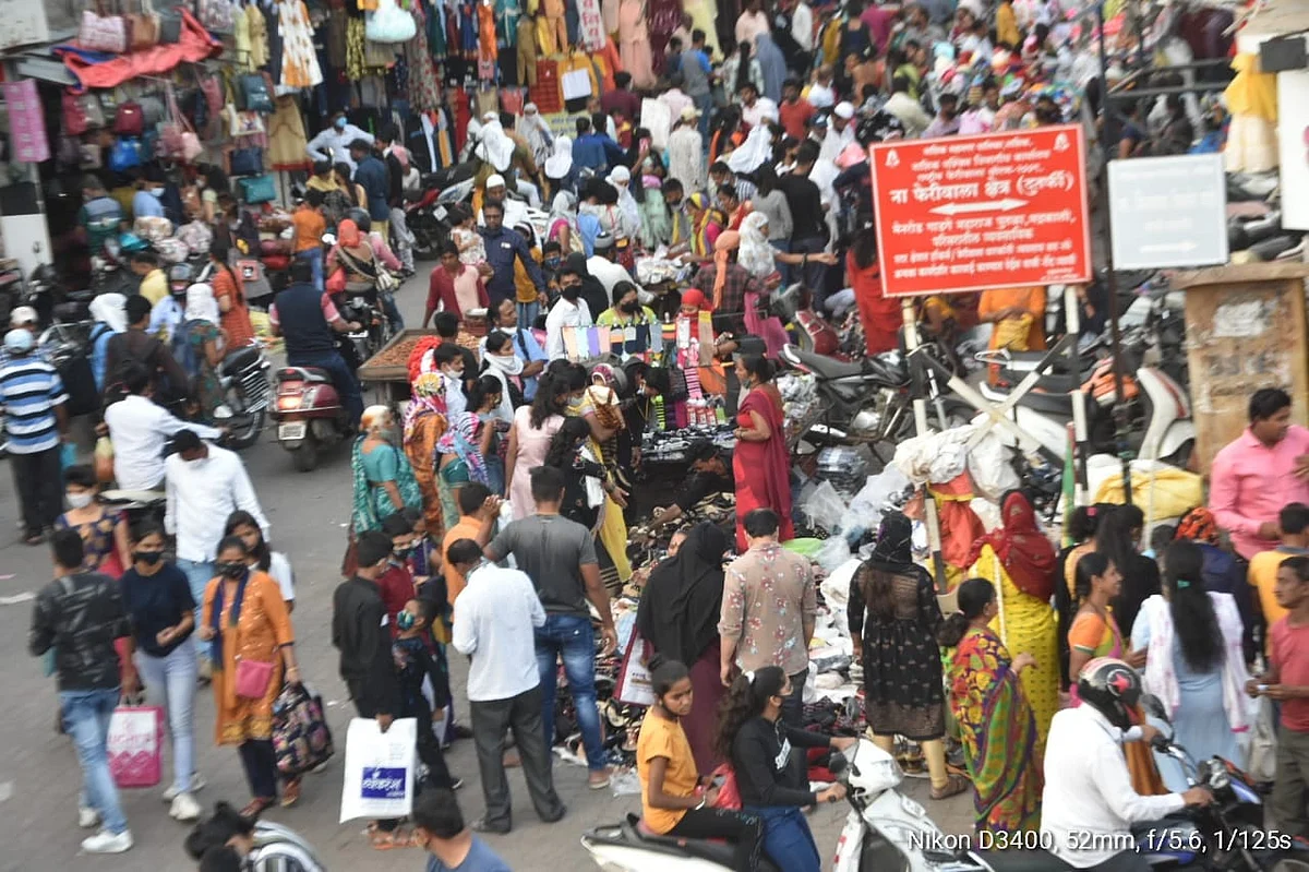 दिवाळीपुर्वी शेवटचा रविवार : खरेदीला उत्साहाचे उधाण...