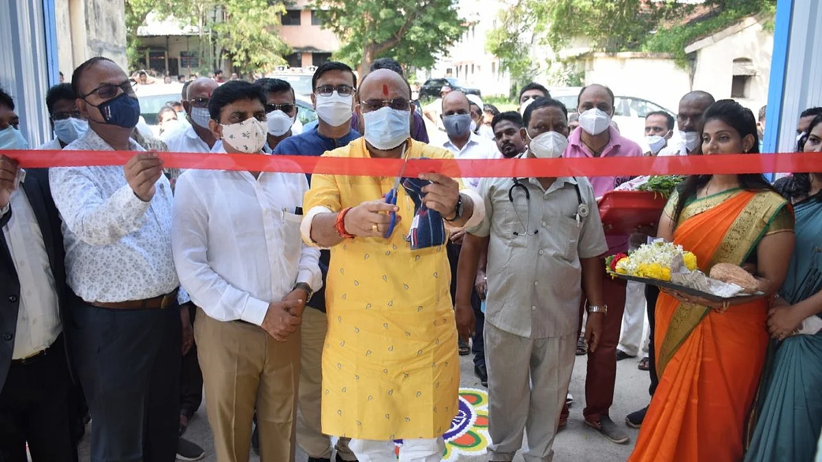 शासकीय वैद्यकीय महाविद्यालयात ऑक्सिजन निर्मिती प्रकल्पाचे उद्घाटन