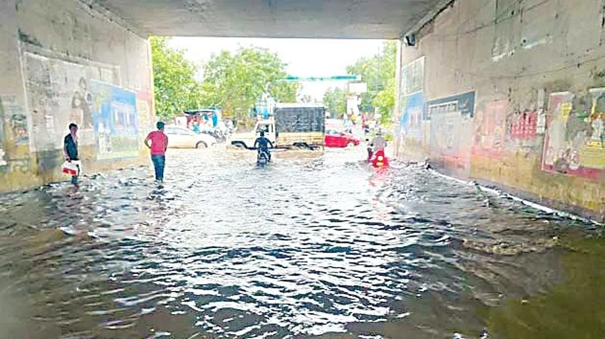 भुयारी रस्ते जलमय