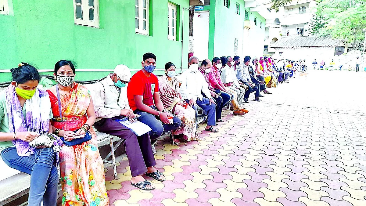 60,000 doses @ Cantt. hospital