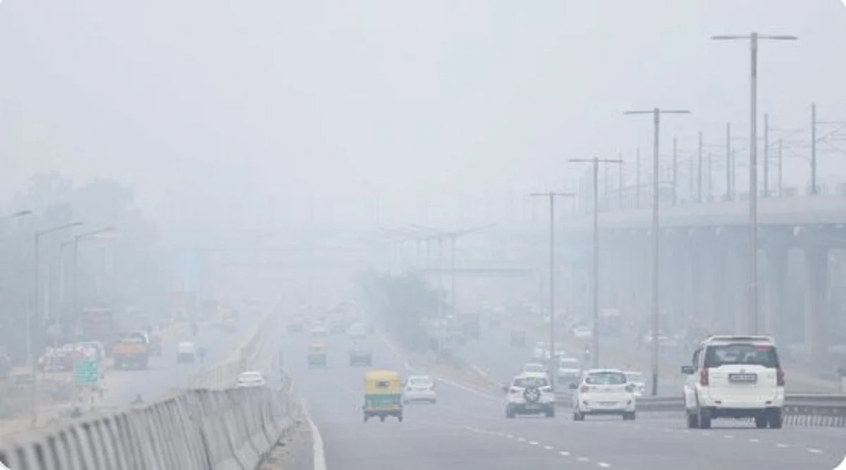 वायू प्रदूषणामूळे दिल्लीची परिस्थिती धोकादायक