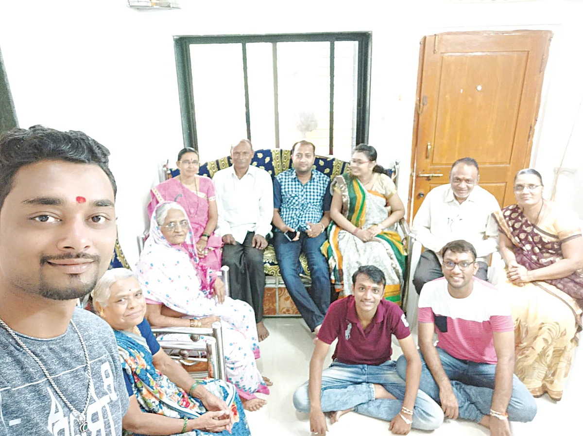 द़ृढनिश्चय, जिद्द आणि परिश्रमाने स्पर्धा परीक्षेत यश