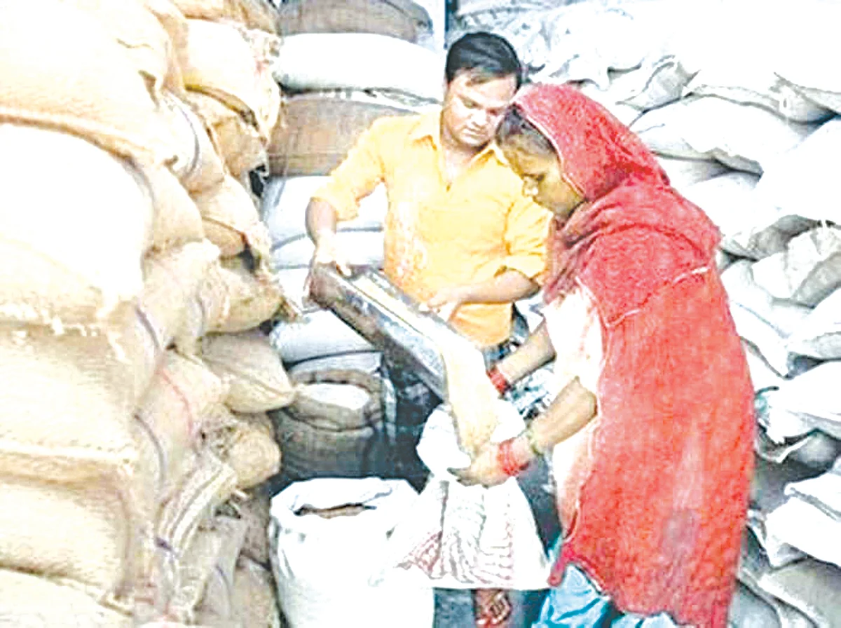 रेशन वाटपात काळाबाजार
