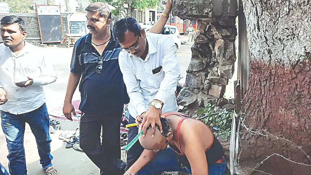 MSRTC employees continue strike
