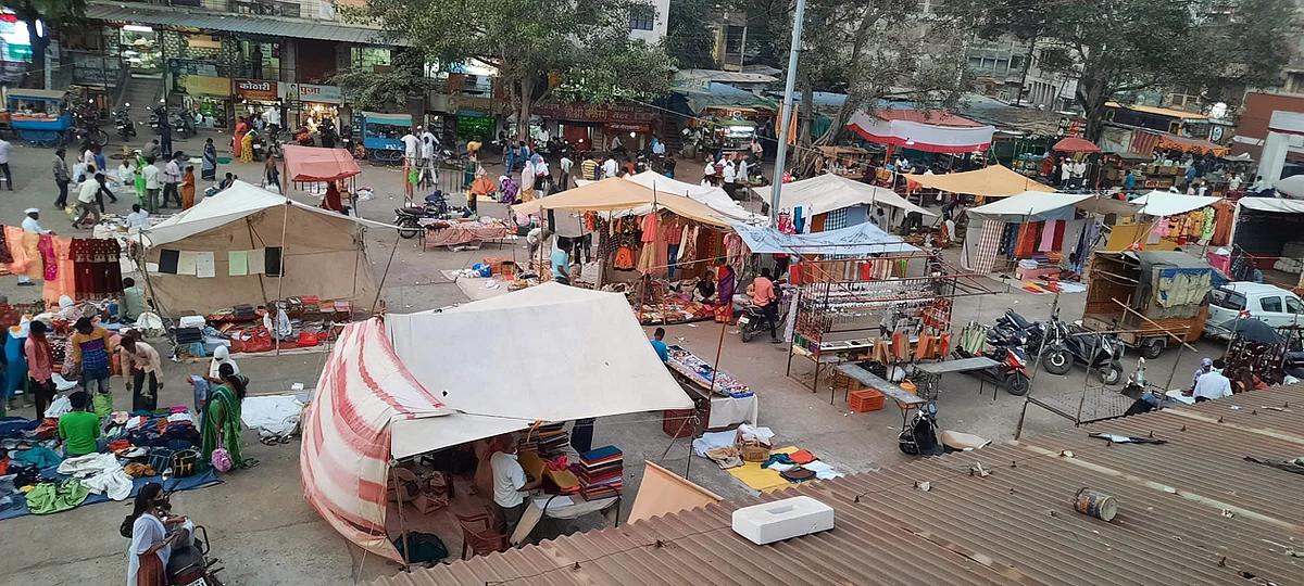 तब्बल दोन वर्षांनंतर राहाता आठवडे बाजार पूर्ववत सुरू