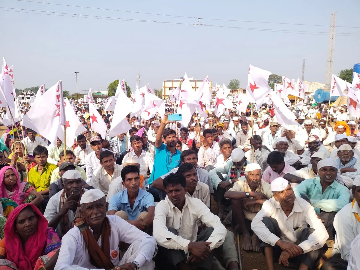 हक्काच्या 'घरकूल'साठी दणका मोर्चा