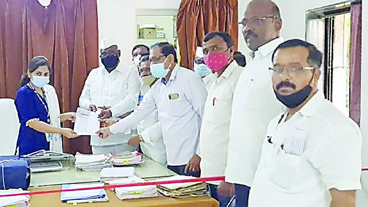 विद्यार्थी हितासाठी शिक्षक समितीचे आंदोलन