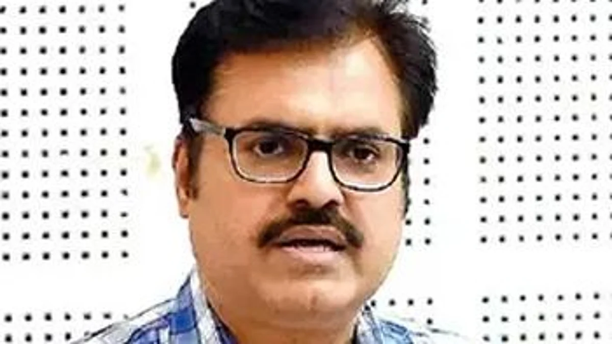 Youth should come forward: Mandhare