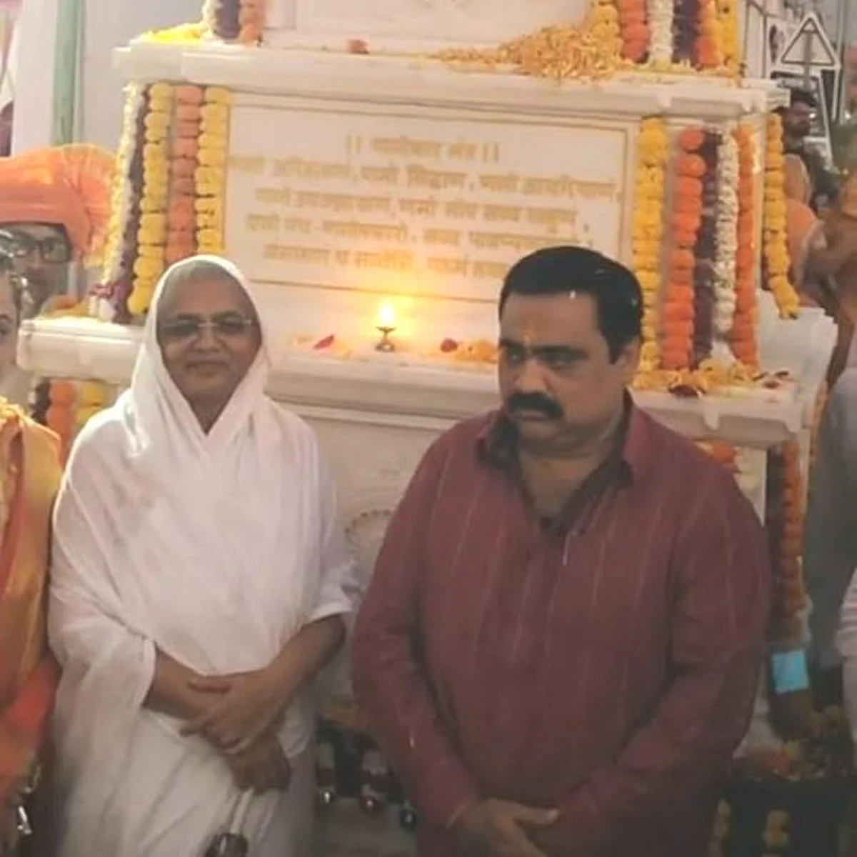 अहिंसा स्तंभाचे लोकार्पण