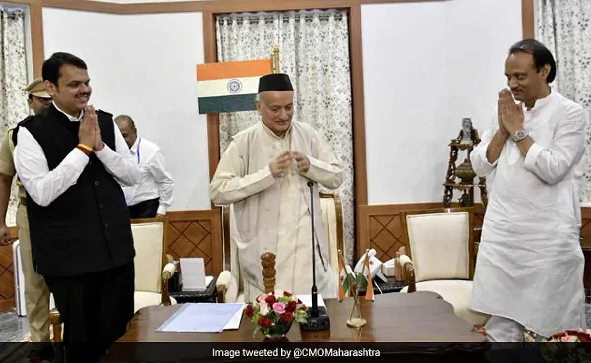 भल्या पहाटेच्या 'त्या' शपथविधीला २ वर्षे पूर्ण; 'तो' VIDEO होतोय जोरदार व्हायरल