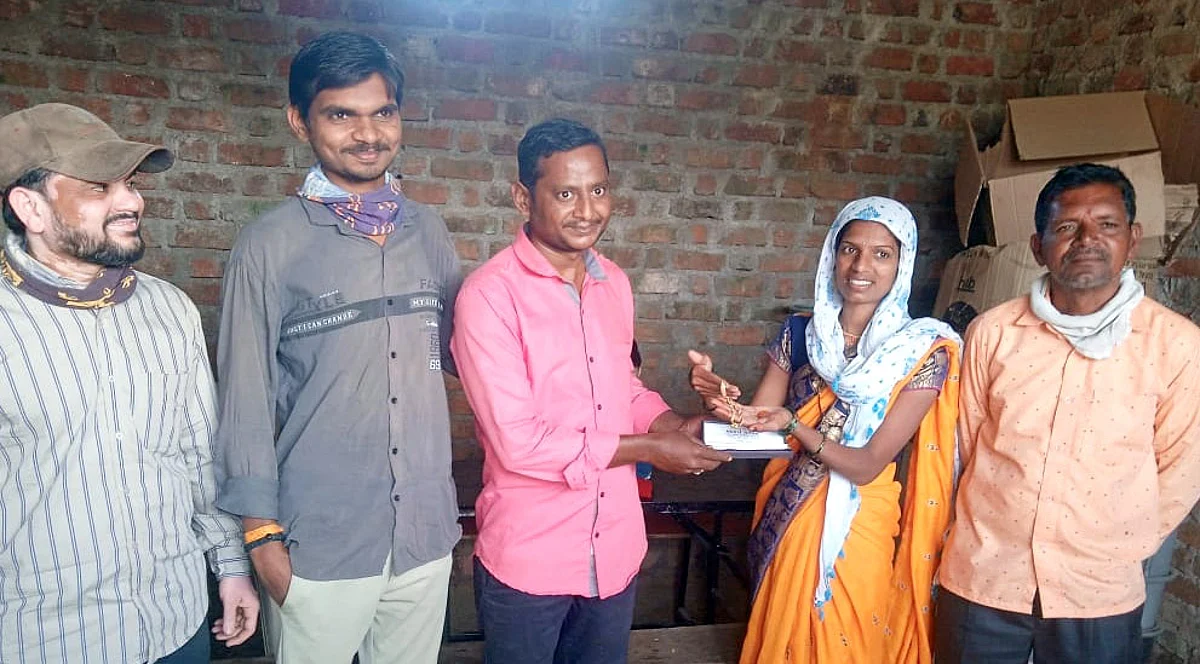 ..अखेर ‘त्या’ तरूणांना सापडला दीड तोळे सोन्याचा मालक