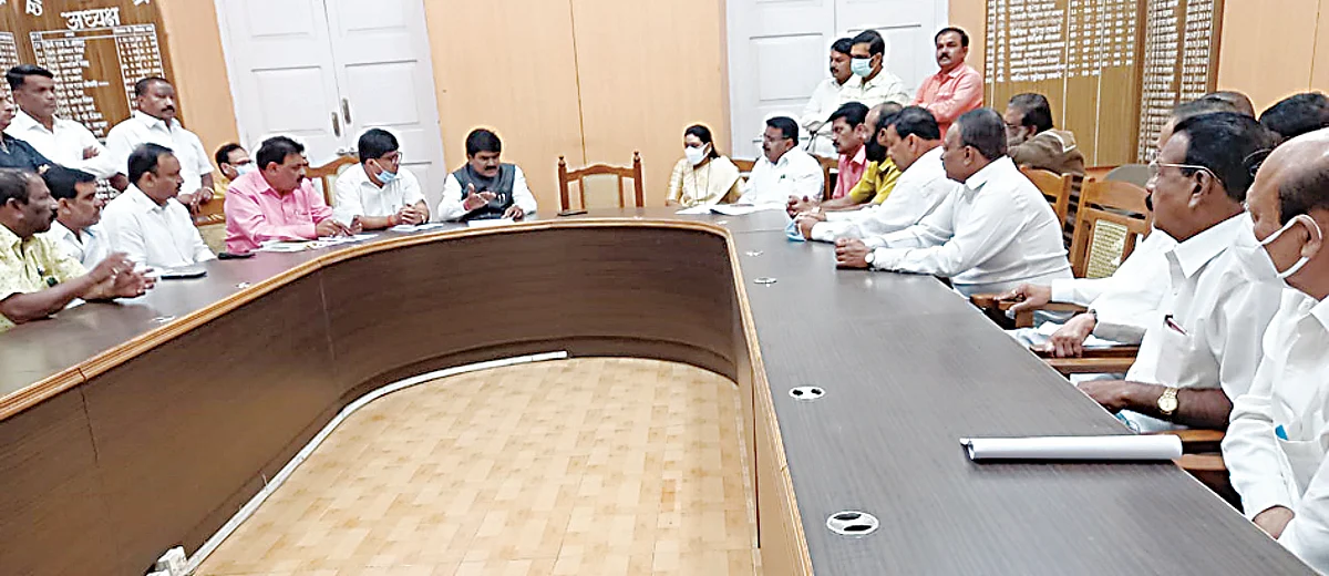 मलनिस्सारण कराची अंमलबजावणी थांबवा