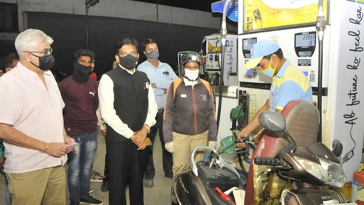 आता लस न घेतल्यास होणार कारवाई