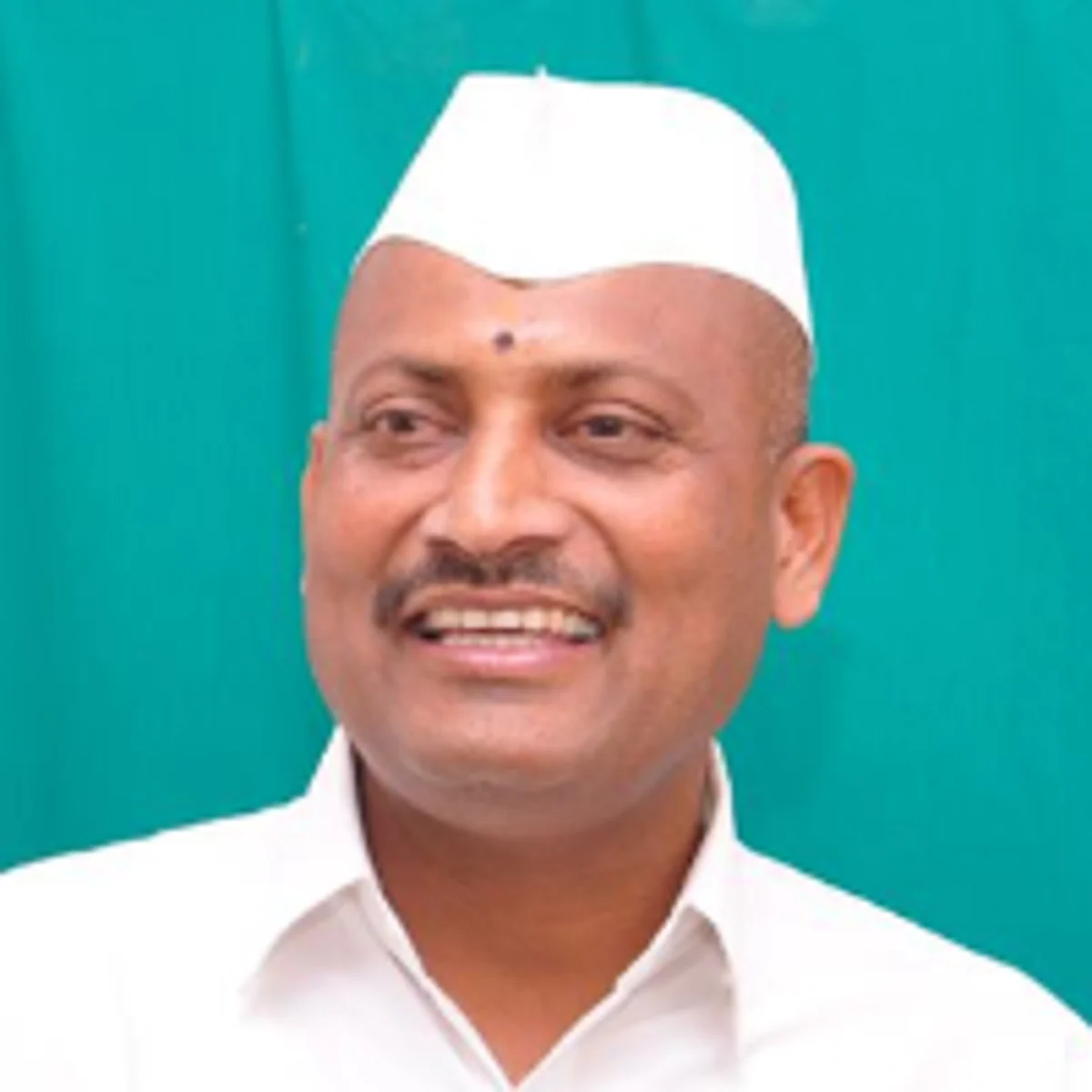 शेतकऱ्यांच्या वीजतोड प्रश्नी माजी आमदार बाळासाहेब मुरकुटे यांचा गळफास घेण्याचा प्रयत्न