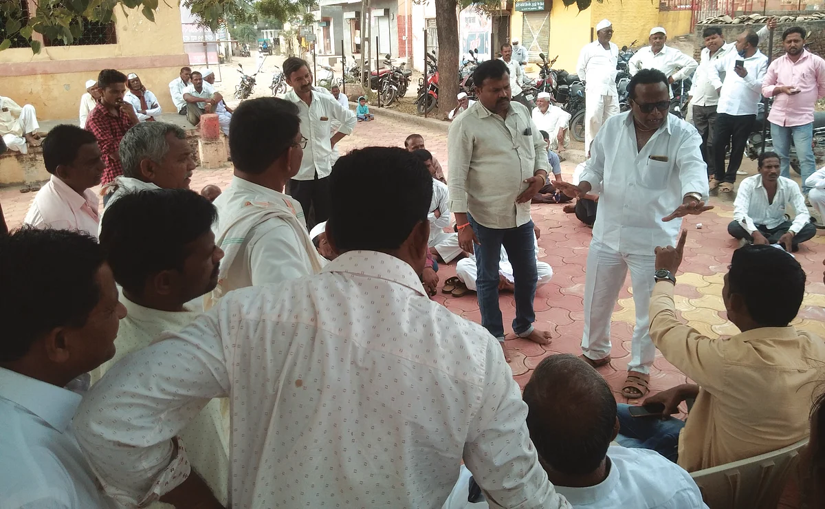 शेती वीज रोहित्र बंद निर्णयाविरोधात शेतकरी आक्रमक