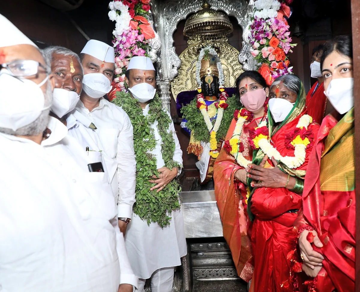 कार्तिकी एकादशी : उपमुख्यमंत्री अजित पवारांच्या हस्ते श्री विठ्ठलाची शासकीय महापूजा