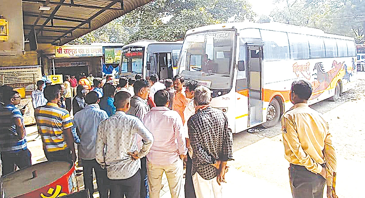 धुळे आगारातून नाशिक, जळगावसाठी शिवशाही बस