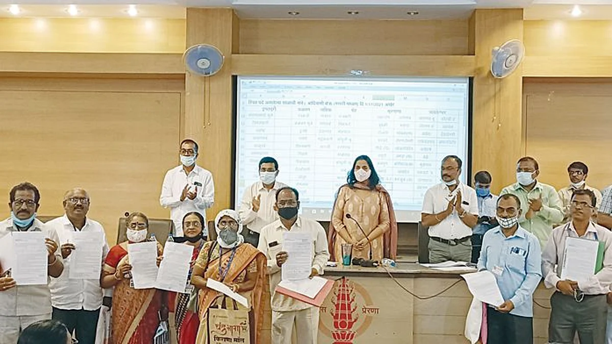 जि.प.प्राथमिक शिक्षकांची पदोन्नती
