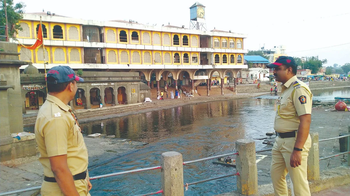 Devotees keep away from Ramkund; Crowd at Nandini