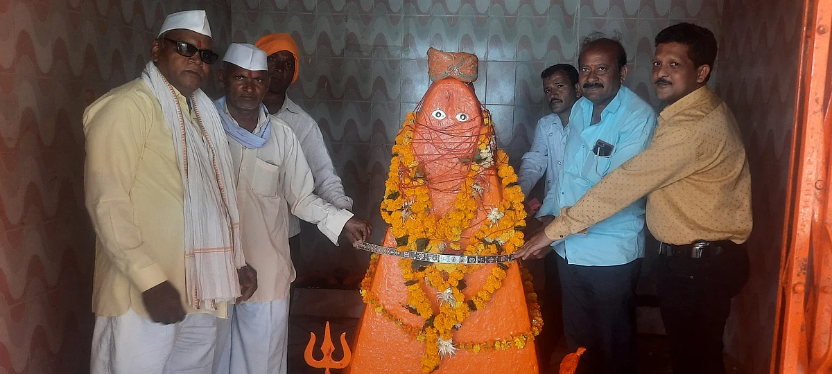 अन् अंबऋषींनी परिधान केला 51 भाराचा चांदीचा करदोडा