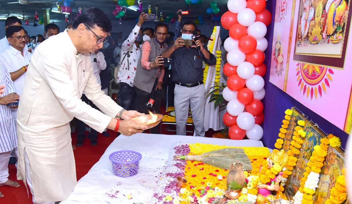 दिपावली सणातून प्रत्येकाच्या जीवनात चैतन्य व आनंद निर्माण व्हावा - ना. थोरात