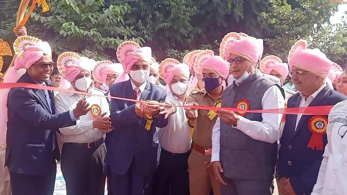 यावल येथील शासकीय योजनांच्या मेळाव्याचा हजारों नागरीकांनी घेतला लाभ