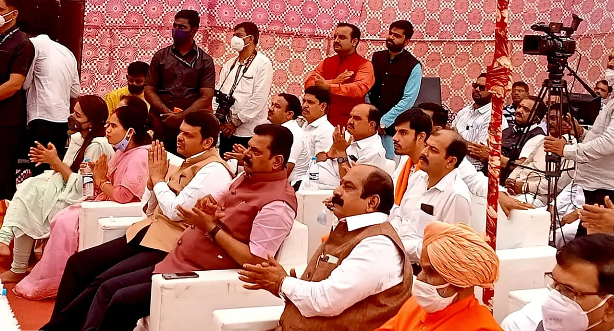 त्र्यंबकेश्वर मंदिराच्या प्रांगणात घडले केदारनाथ दर्शन!