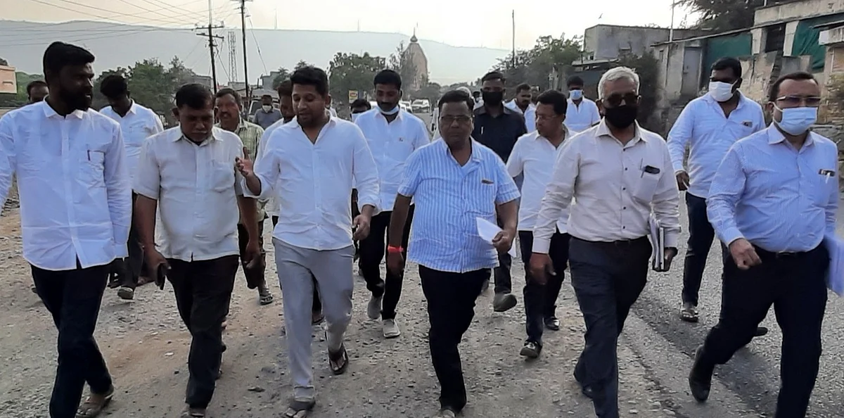 सहा महिन्यात महामार्गचे काम पूर्ण करणार - खा. विखे पाटील