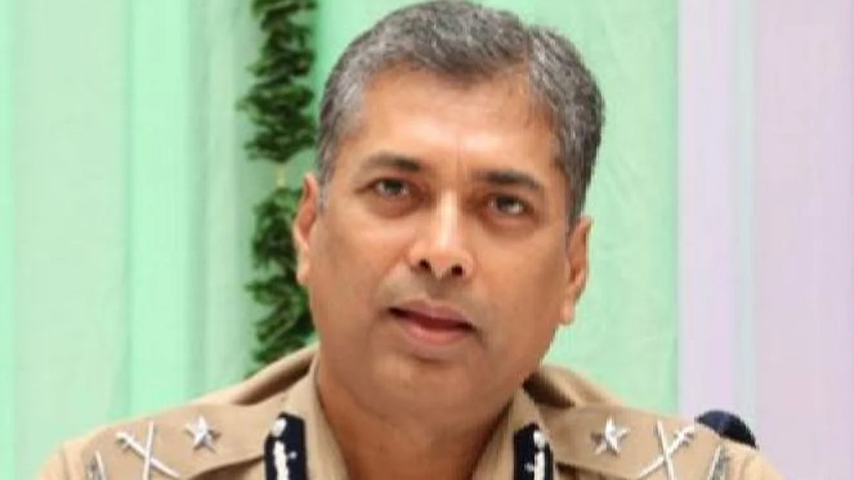 पोलिस आयुक्तांवर अभिनंदनाचा वर्षाव