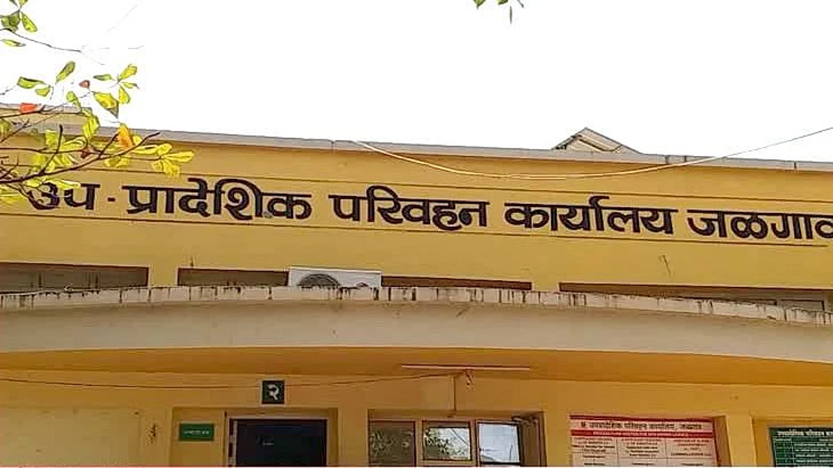 धक्कादायक : आ.सावकारेंची गाडी परिवहन मंत्र्यांच्या नावावर