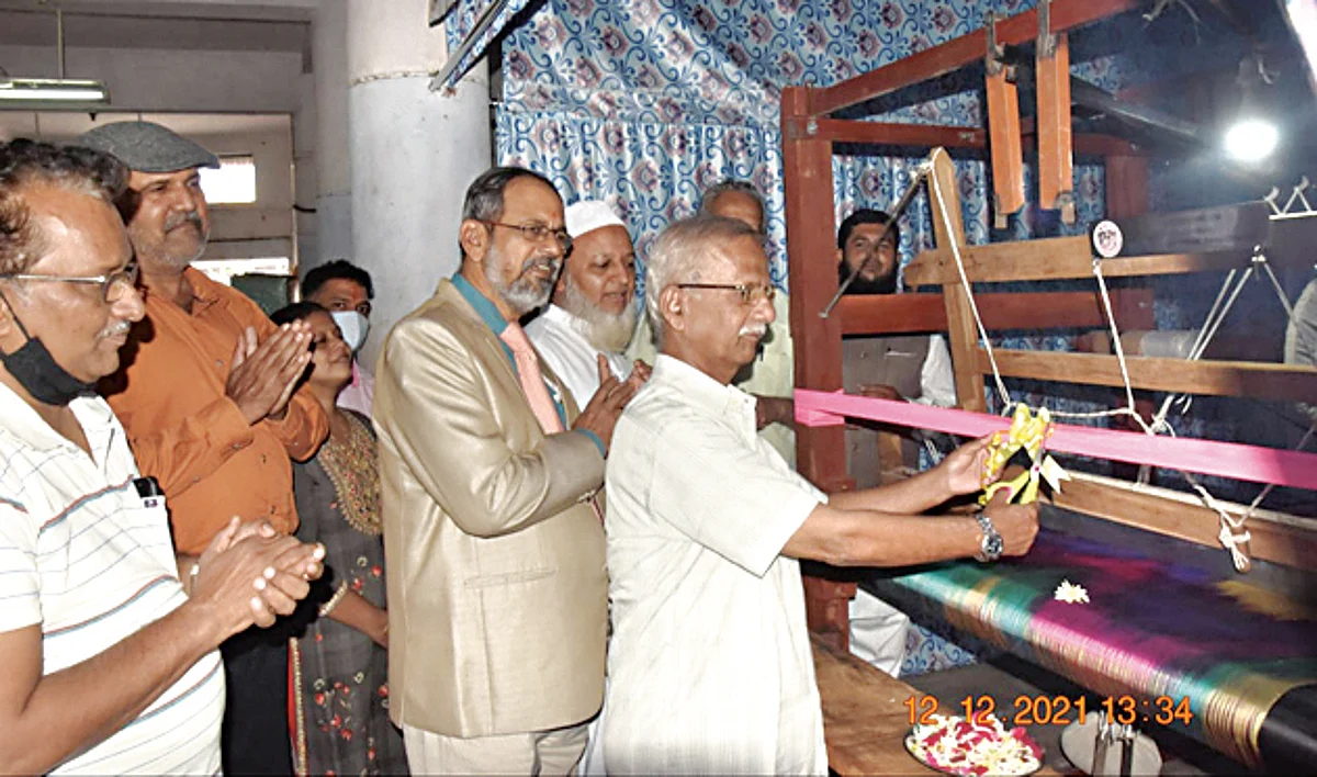 दिव्यांगांनी योजनांचा लाभ घ्यावा
