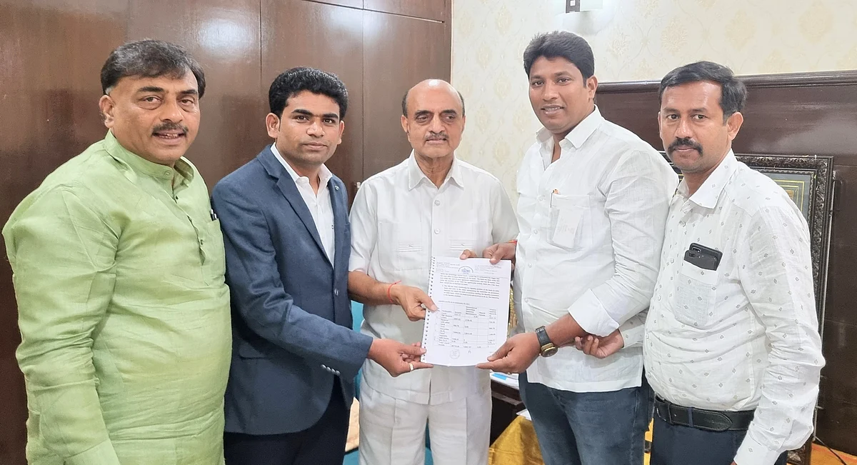 'अर्बन' साठी दिल्लीत फिल्डींग!