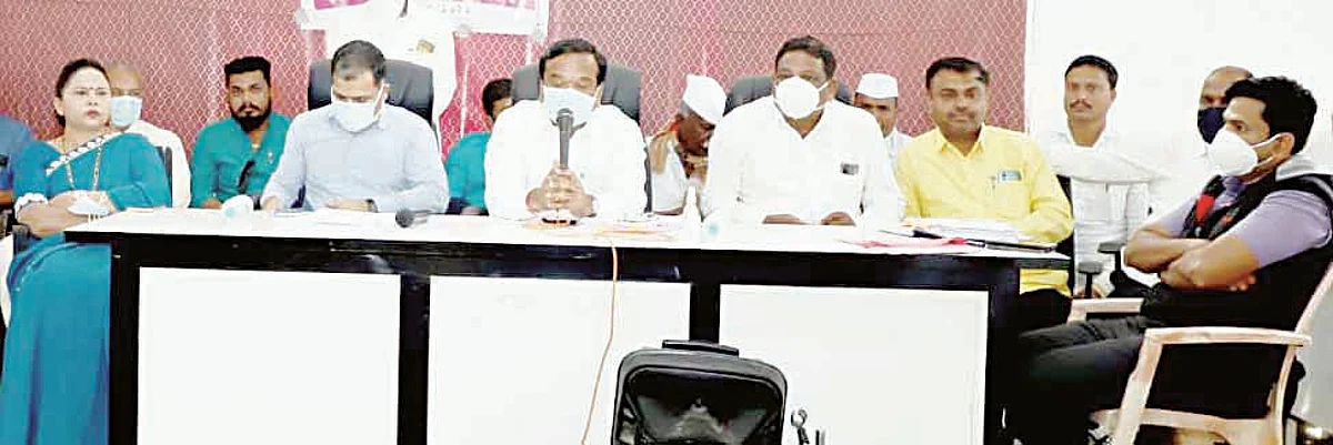 100 टक्के लसीकरणासाठी भर द्याः आ.पवार