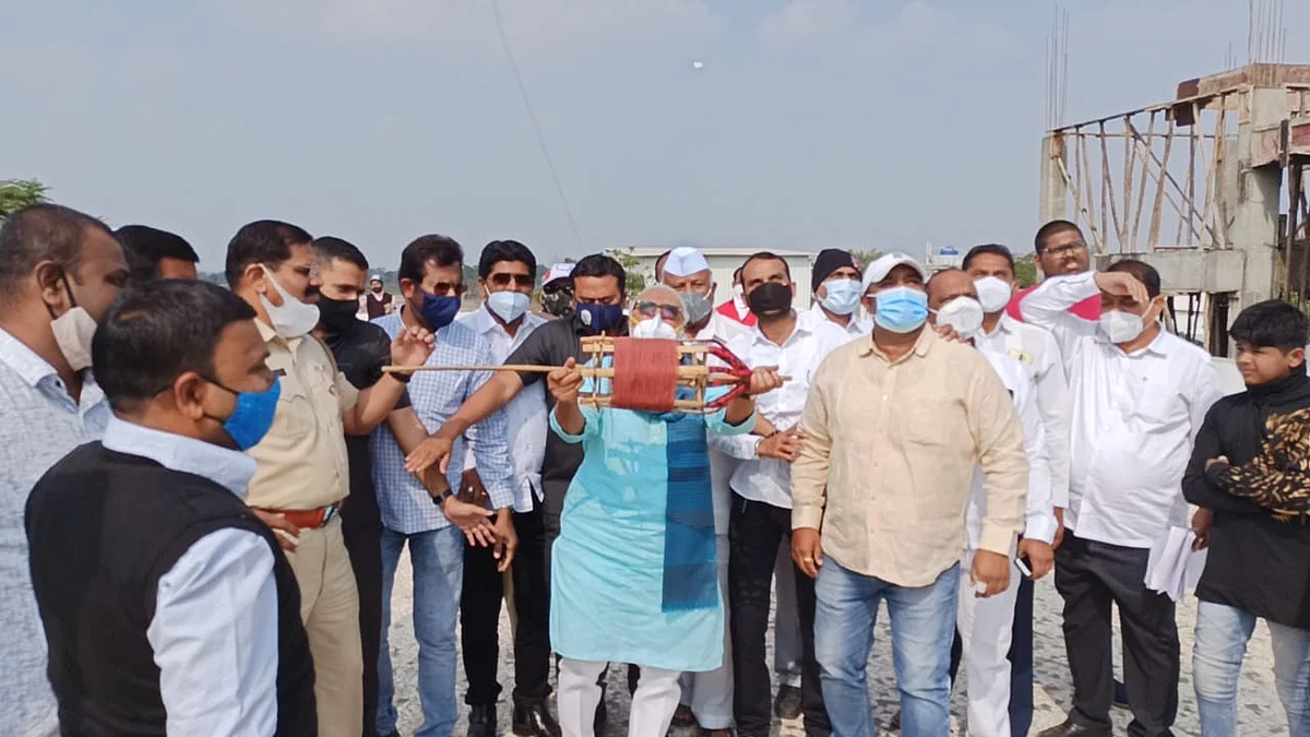 Video : येवल्याच्या पतंगोत्सवात पालकमंत्री छगन भुजबळांनी दिली ढील