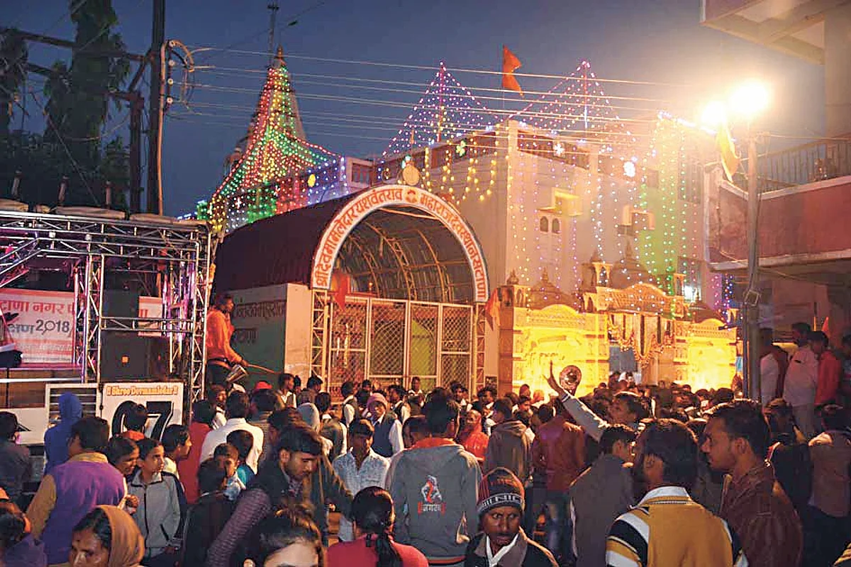 सटाणा तालुका वार्तापत्र : यात्रोत्सवांअभावी अर्थकारण विस्कळीत