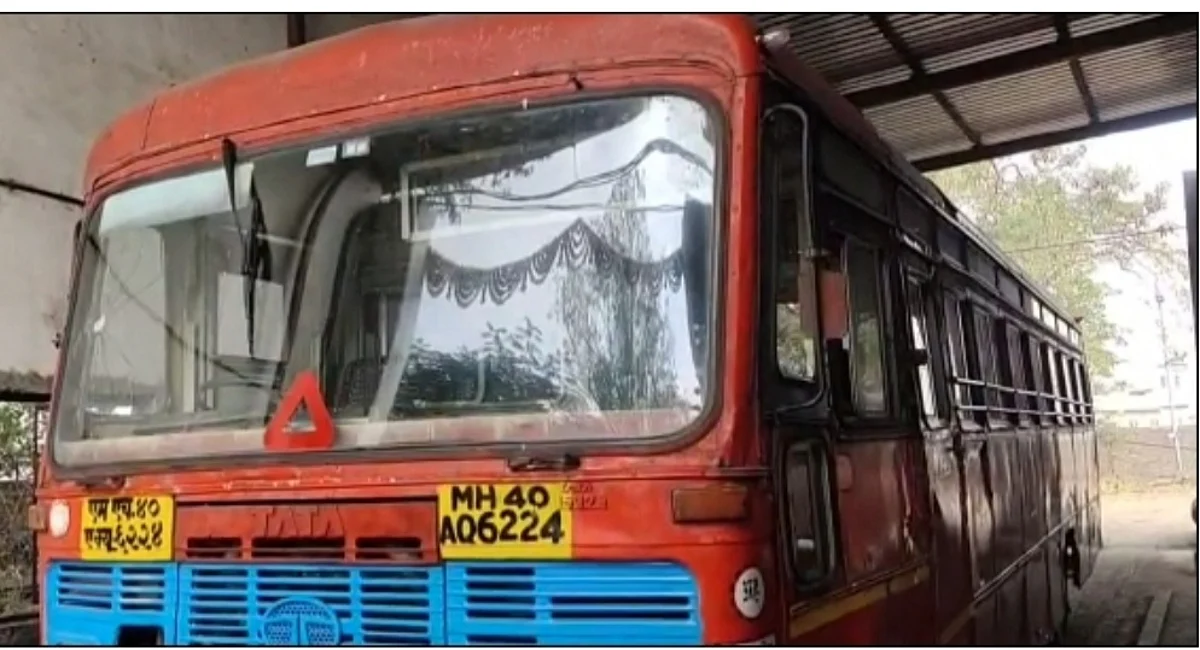 जामखेड आगाराच्या बसवर अज्ञात हल्लेखोरांकडून दगडफेक; कर्मचाऱ्यांमध्ये भितीचे वातावरण