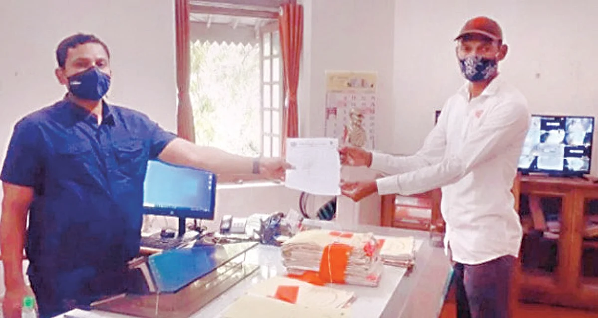 पीकनुकसान भरपाई मिळावी : राजोळे