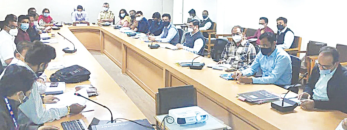 कोरोना विषाणूचा प्रादुर्भाव रोखण्यासाठी चाचण्यांची संख्या वाढवा