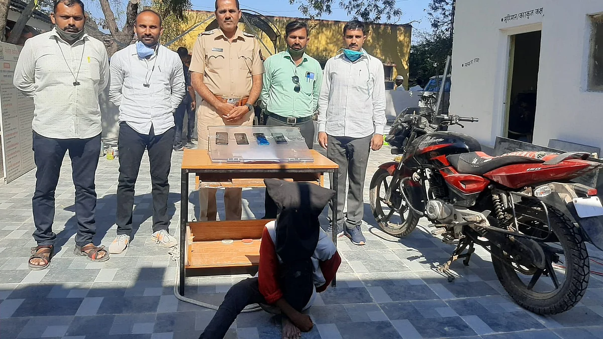 ऊसतोड कामगारांचे मोबाईल चोरणाऱ्याला पोलीसांकडुन अटक