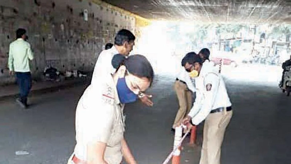 राणेनगर बोगद्यात प्रायोगिक तत्वावर दुभाजक
