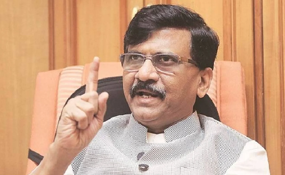 नाशिकमधील माजी नगरसेवक शिंदे गटात; संजय राऊत म्हणाले...