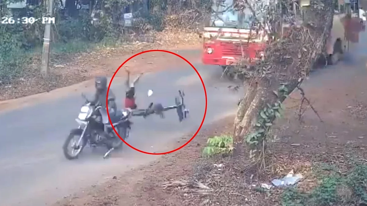 आश्चर्यकारक! एकाच अपघातात 'त्या'ने दोन वेळा मृत्यूला दिला चकवा, पाहा VIDEO