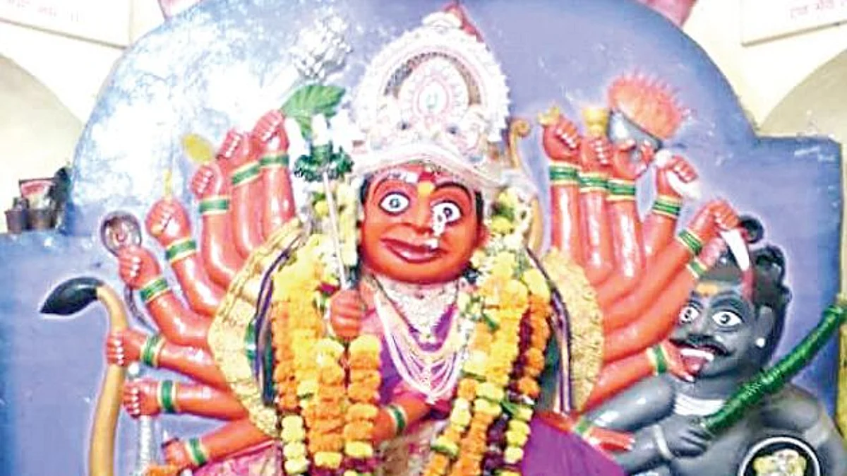 नांदगावचे ग्रामदैवत एकवीरादेवी मंदिर
