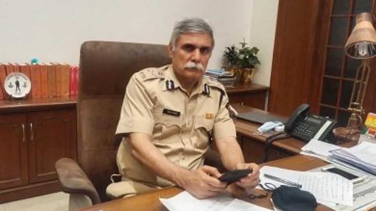पोलीस आयुक्त संजय पांडे यांची CBI कडून चौकशी, काय आहे प्रकरण