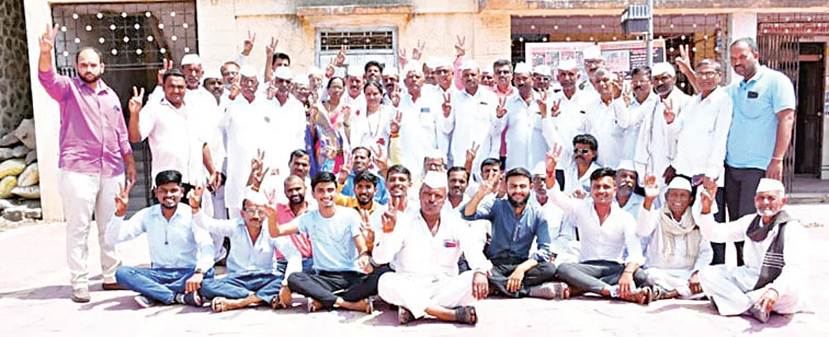 दोडी सोसायटीवर ‘परिवर्तन’; सत्ताधारी गटाला दोन जागा