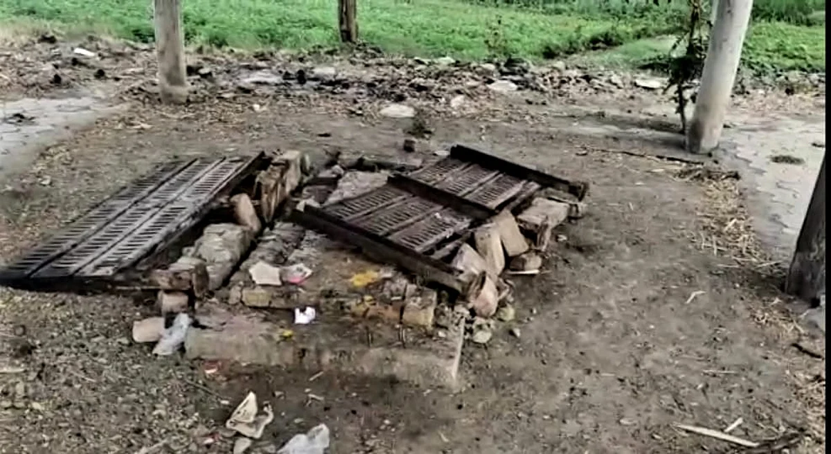 वाघाचा आखाडा स्मशानभूमीतील शवदाहिनीची तोडफोड; नागरिकांमधून संताप